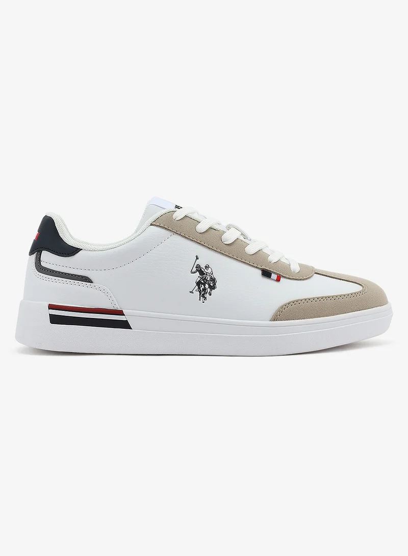 يو اس بولو اسن أحذية رياضية بيضاء للرجال بتصميم أنيق متباين لإطلالات رياضية يومية