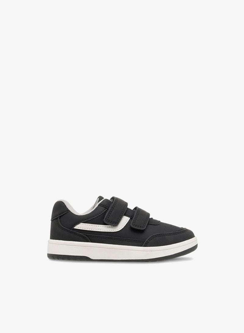 جونيورز سنيكرز أولاد بنعل خارجي بنقوش مع إغلاق بشريط لاصق - Image 1