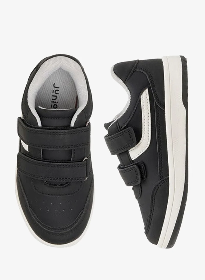 JUNIORS Boys Panelled Sneakers with Hook and Loop Closure