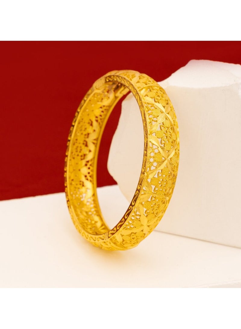 Goolsky [1pc Luxurious Golden Cuff Bracelet] 1pc Luxurious Golden-Toned Open Cuff Bracelet - Elegant Middle Eastern Dubai Style, Traditional Nigerian Wedding Bangle with Intricate Geometric Patterns, Copper Material, Perfect for Celebrations & Casual Attire  - Image 1