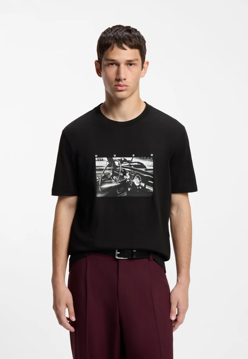 Relaxed-fit T-shirt in cotton with graphic print