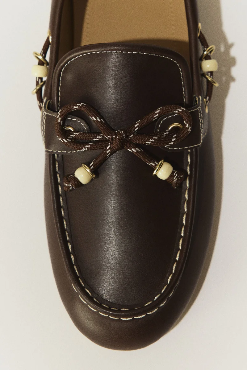 اتش اند ام حذاء مريح