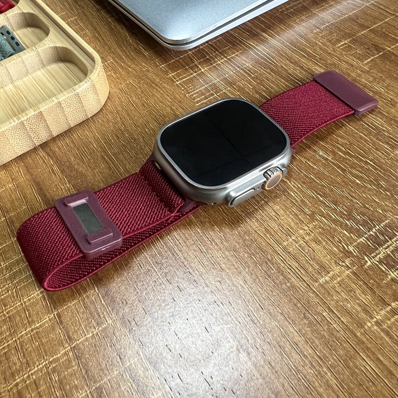 Nylon Elastic Magnetic Strap for Apple Watch S10 - Image 3