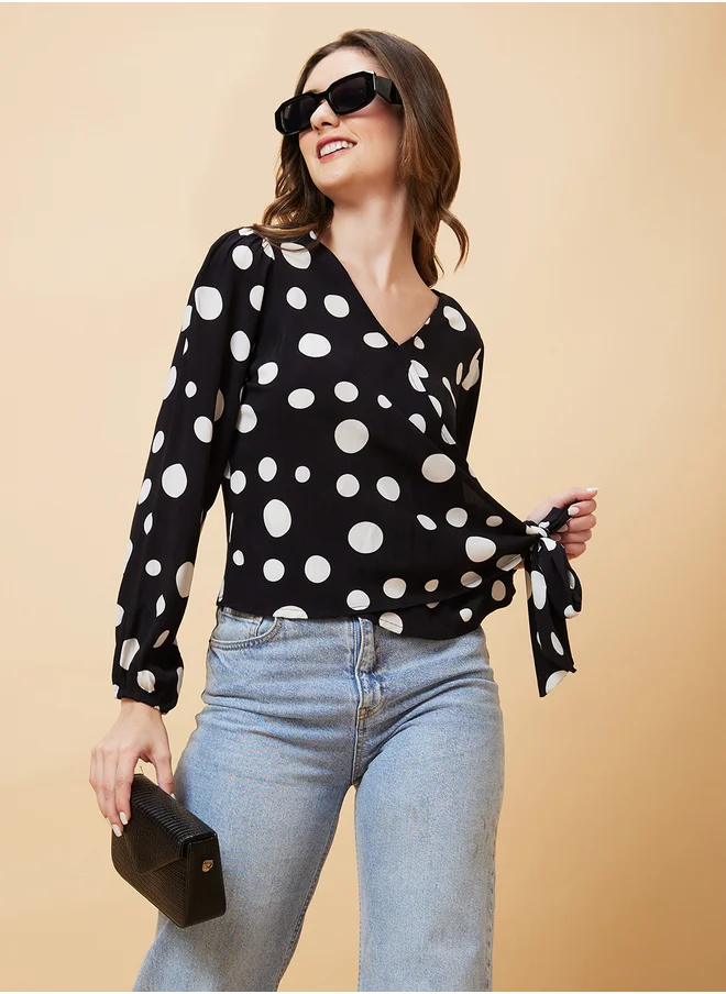 جلو باص Globus Polka Dots Print Tie-Up Wrap Top