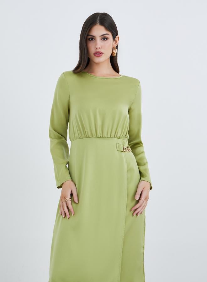 Styli Plain Long Sleeves A-Line Maxi Dress with Chain Detail - Image 3