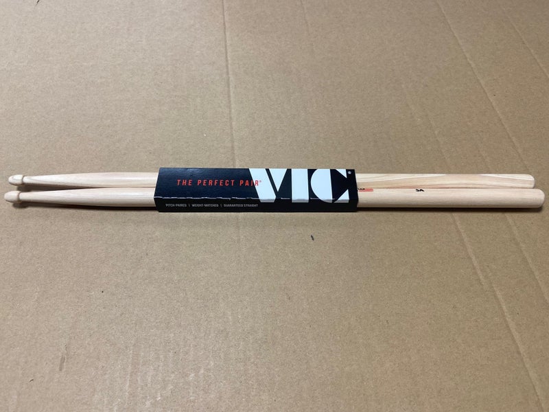 Vic Firth American Classic 5A Drum Sticks - Image 1