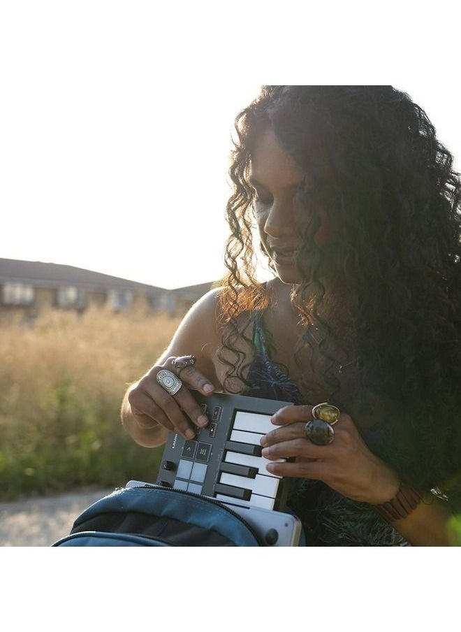 Novation Launchkey Mini [MK3] — Portable 25-Key, USB, MIDI Keyboard Controller with DAW Integration. Chord Mode, Scale Mode, and Arpeggiator — for Music Production