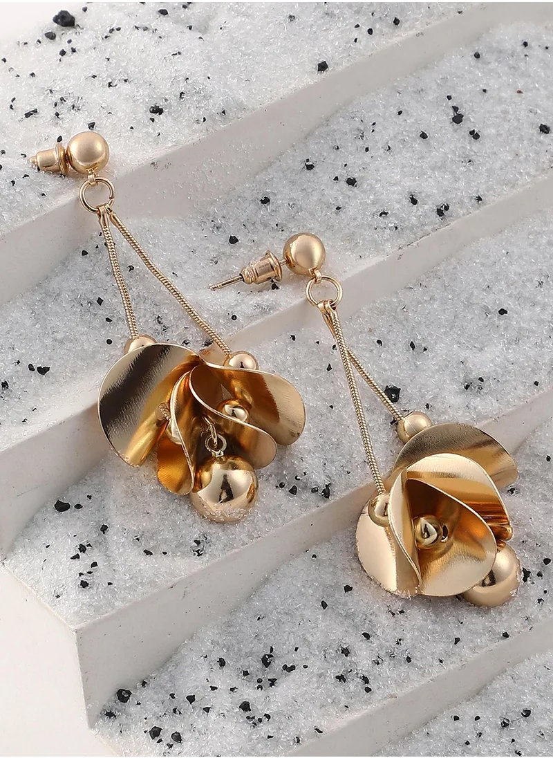 سوهي Women's The Petal-Ball Drop Earrings