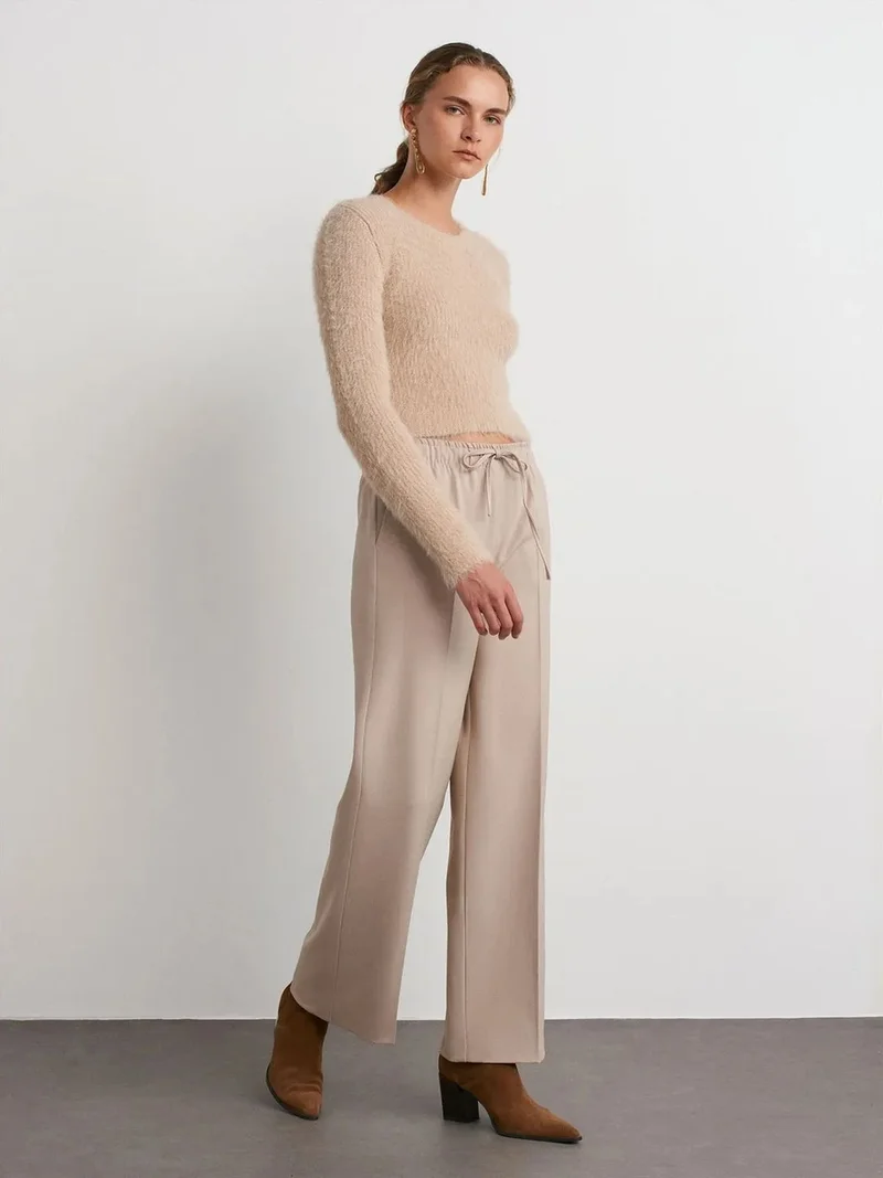 ديلفين Dilvin Wide-Leg Crepe Trousers