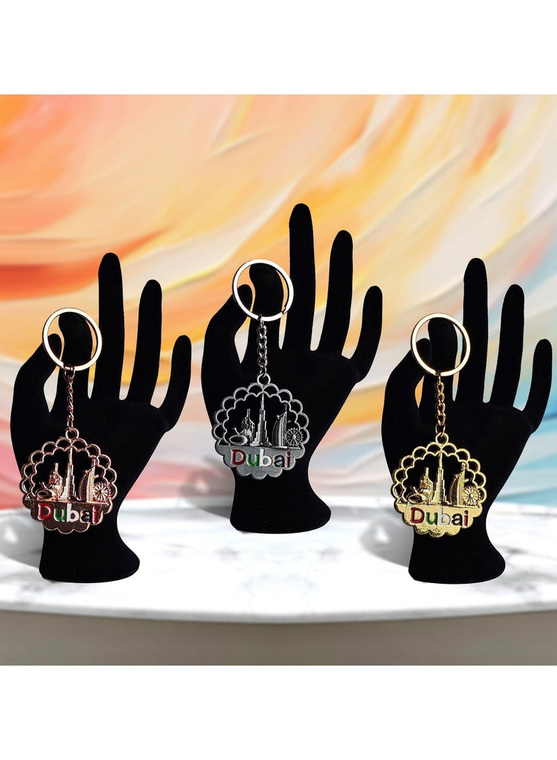 سوق الهدايا التذكارية [مجموعة من 12 قطعة] 3 سلاسل مفاتيح معدنية أنيقة، دائرية الشكل، تتميز بمعالم دبي الشهيرة في تصميم واحد بثلاثة ألوان زاهية - مثالية كتذكار أو هدية أو إكسسوار يومي. وسلسلة مفاتيح معدنية بتصميم أفق دبي، هدية فاخرة من 3 قطع بألوان متنوعة. وسلسلة مفاتيح معدنية بتصميم كتاب مفتوح من 3 قطع - ألوان متنوعة، تذكار لمعالم دبي. وسلسلة مفاتيح معدنية أنيقة من 3 قطع تتميز بتصميم مرساة أنيق لدبي بثلاثة ألوان زاهية - مثالية كتذكار أو هدية أو إكسسوار يومي. - Image 2
