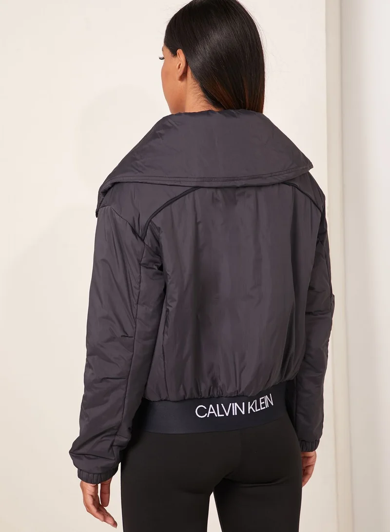 كالفن كلاين سبورت جاكيت مبطن مقاوم للماء