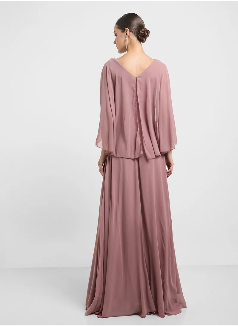 خزانة Dress With Cape Styled Sleeves