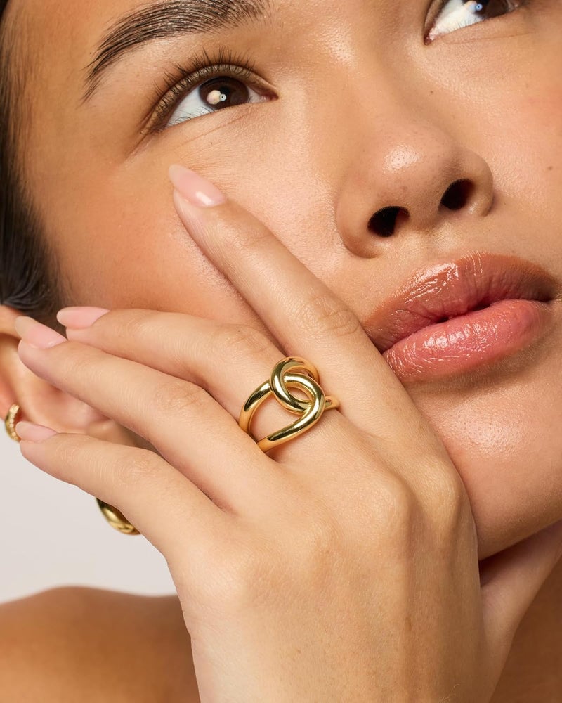 Aputue Gold Plated Interlocking Band Ring - Elegant Women's Jewelry - Image 4