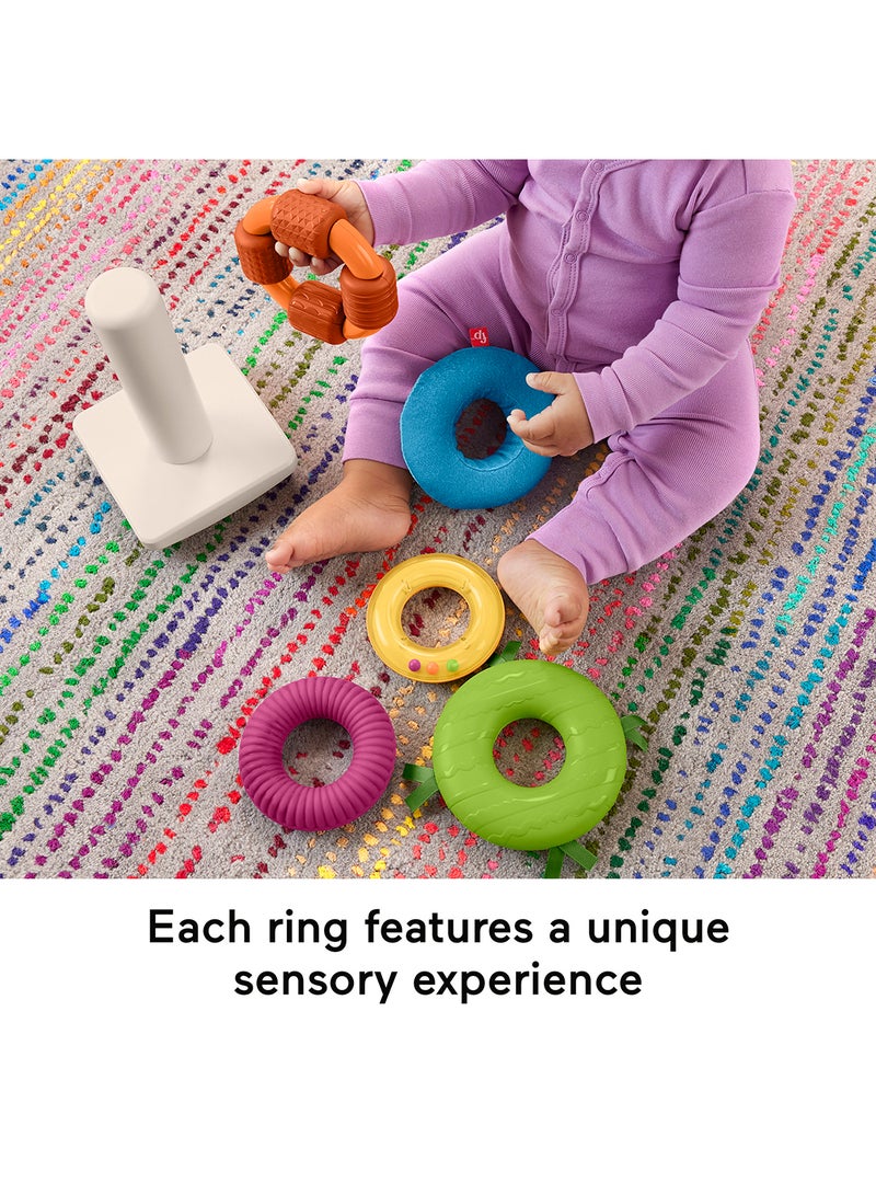 Fisher-Price لعبة الأطفال الحسية رينغ-أ-ستاك، حلقات مع أنشطة حركية دقيقة للعب التطويري للأطفال من عمر 6 أشهر فما فوق - Image 4