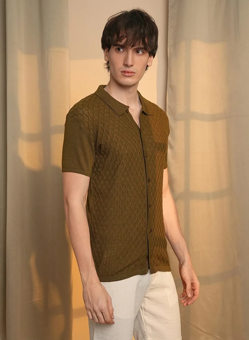 Campus Sutra Campus Sutra Men's Mocha Brown Harlequin-Textured Knit Shirt For Casual Wear | Polo Neck | Short Sleeve | Button Closure | Shirt Crafted With Comfort Fit For Everyday Wear