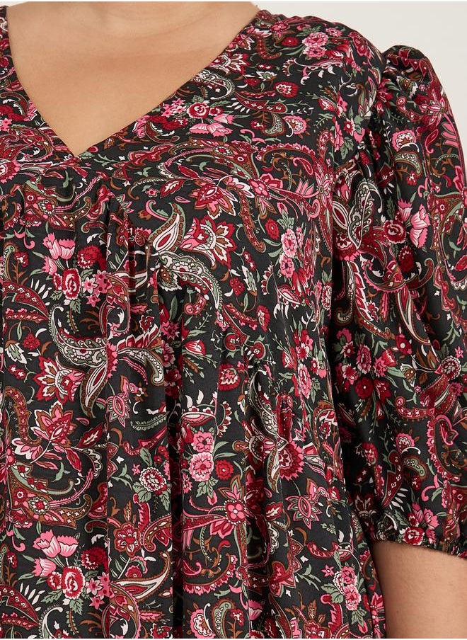 Styli Plus Size Floral Print V-Neck Midi Dress  - Image 4