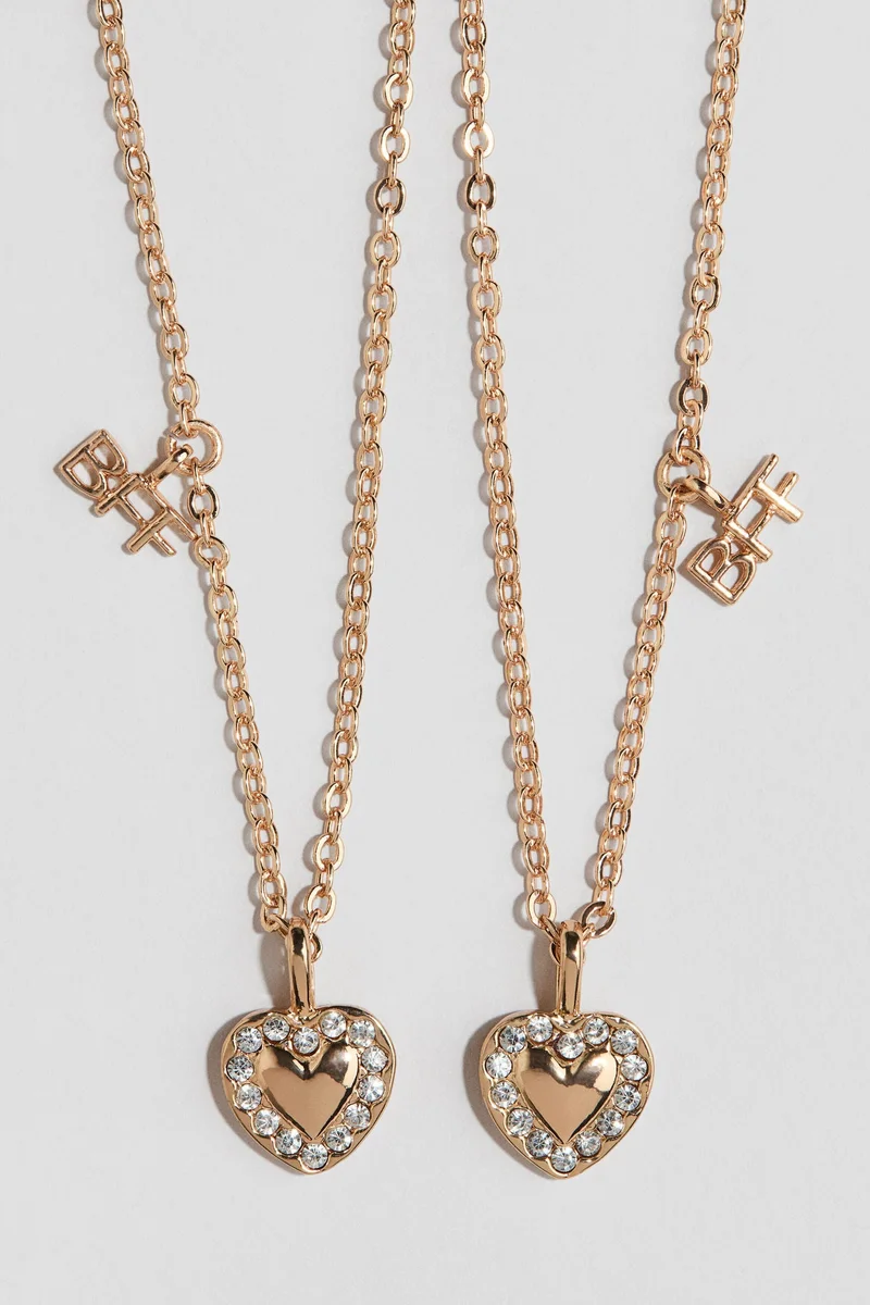 اتش اند ام قلائد متناسقة - عبوة من قطعتين