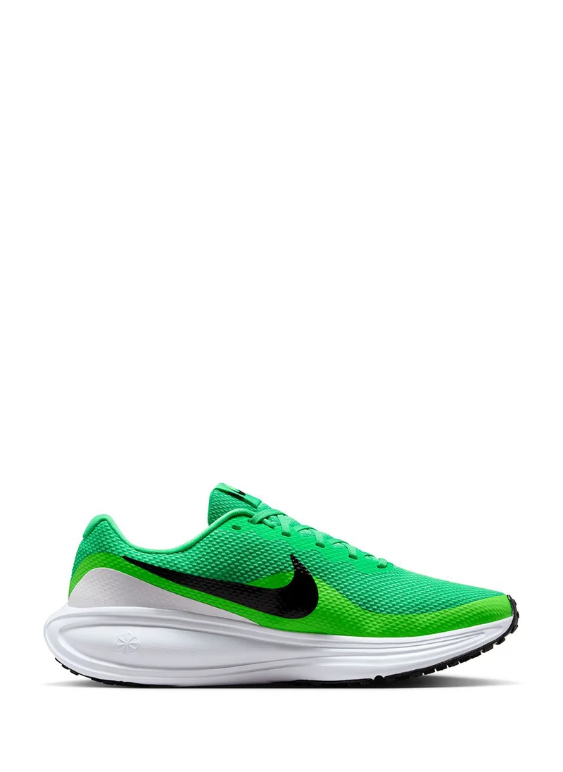 Nike Revolution 8