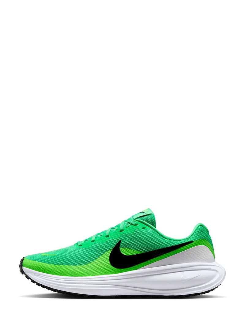 Nike Revolution 8