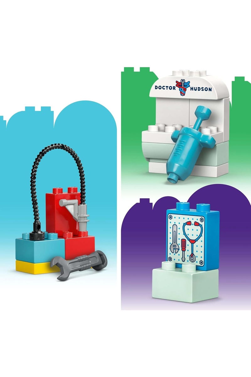 LEGO Disney & Pixar McQueen's Visit to Doc's Garage - 10456 - Image 4