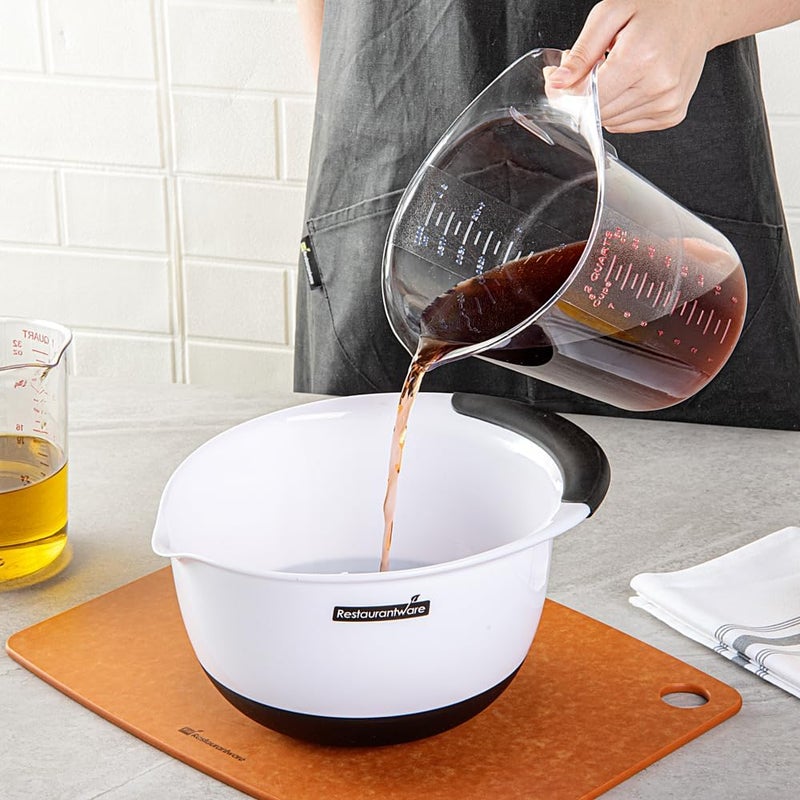 Restaurantware جهاز قياس سعة 2 كوارت من رستورانت وير RW مع إبريق قياس متين 1 وحدات متريه وإمبراطورية فوهة على شكل V كوب قياس بلاستيكي شفاف مقبض مع قبضة إبهام يتحمل حتى 248 فهرنهايت - Image 5