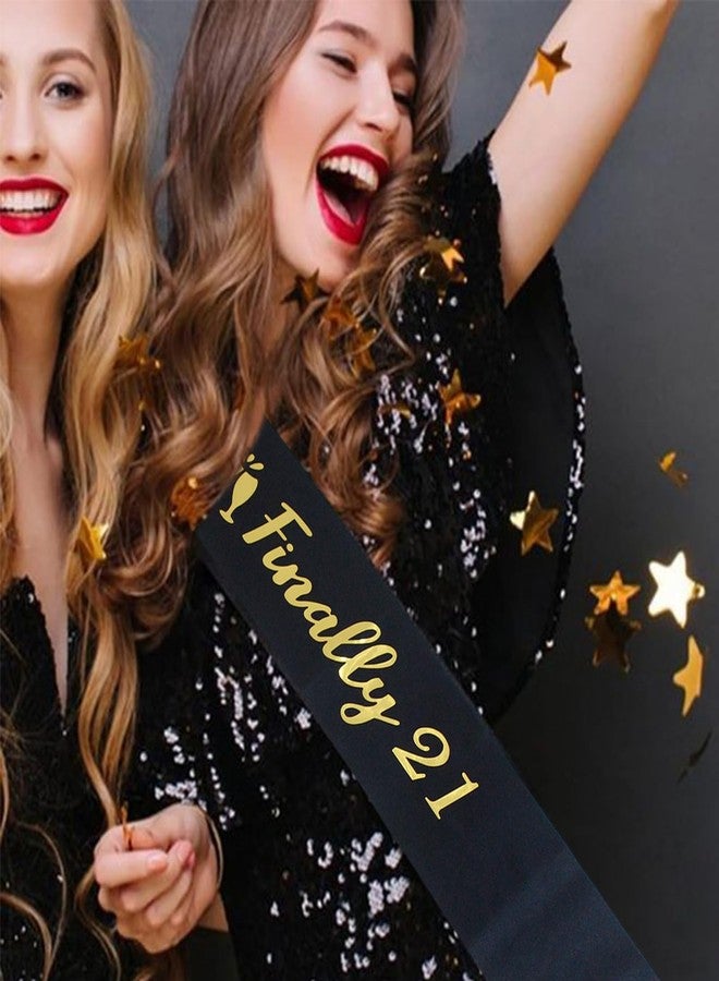 لوويجز وشاح عيد الميلاد الحادي والعشرين من لويجز، وشاح "أخيرًا ٢١" مزين بحروف ذهبية لامعة، مناسب للرجال والنساء، مثالي كهدايا ومستلزمات وديكورات لحفلات عيد الميلاد الحادي والعشرين. - Image 4