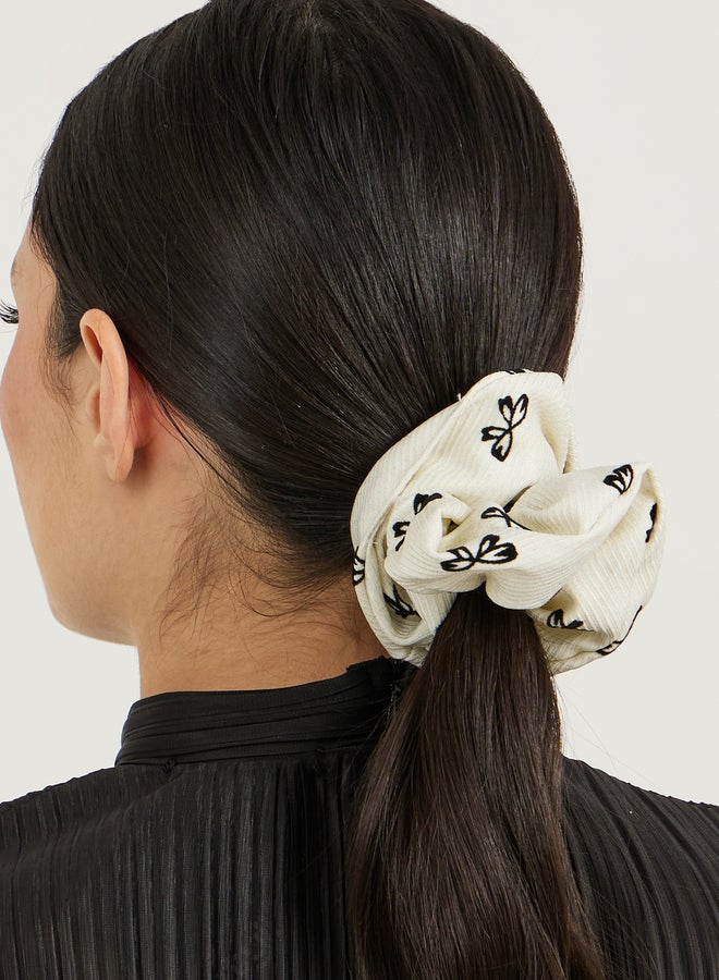 Styli Set of 3 - Bow Print Scrunchies  - Image 2