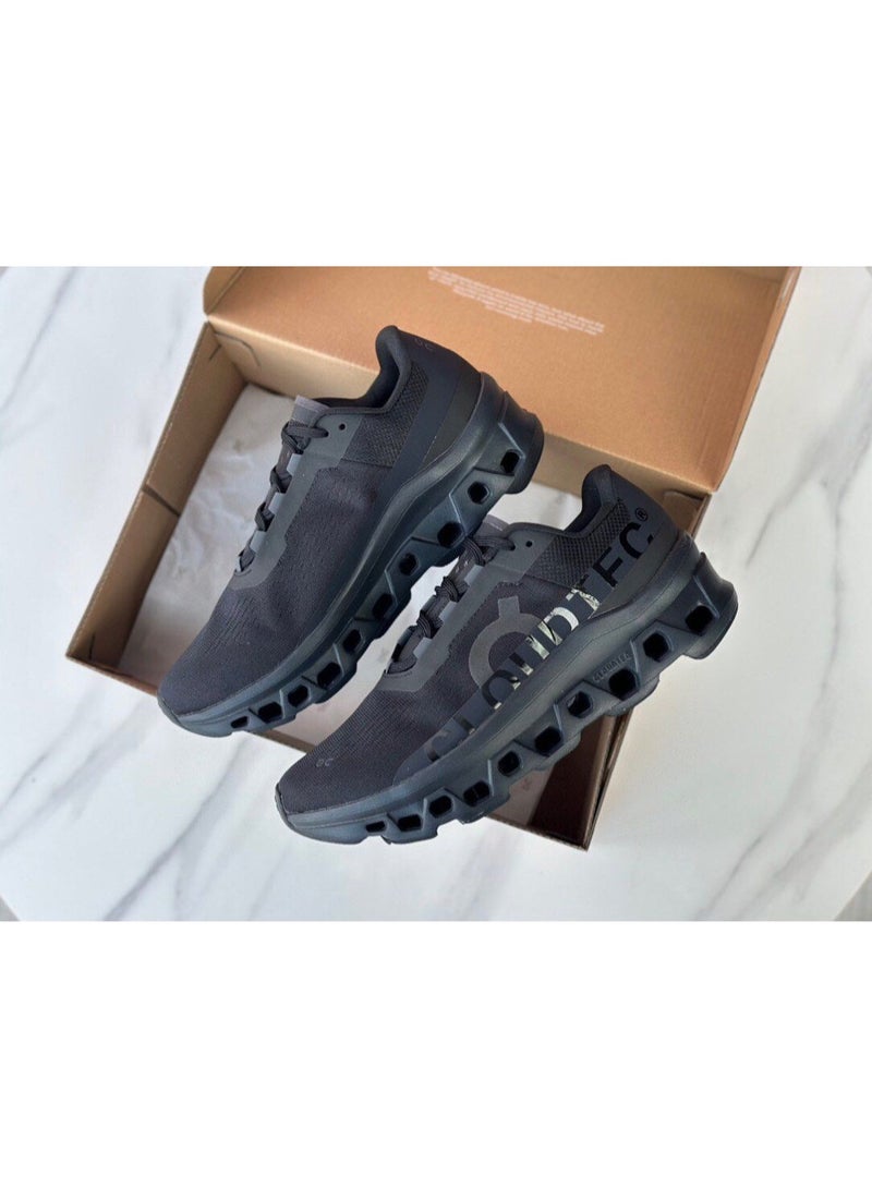 اون راننج حذاء رياضي منخفض الرقبة من On Running Cloud Monster - أسود - Image 3