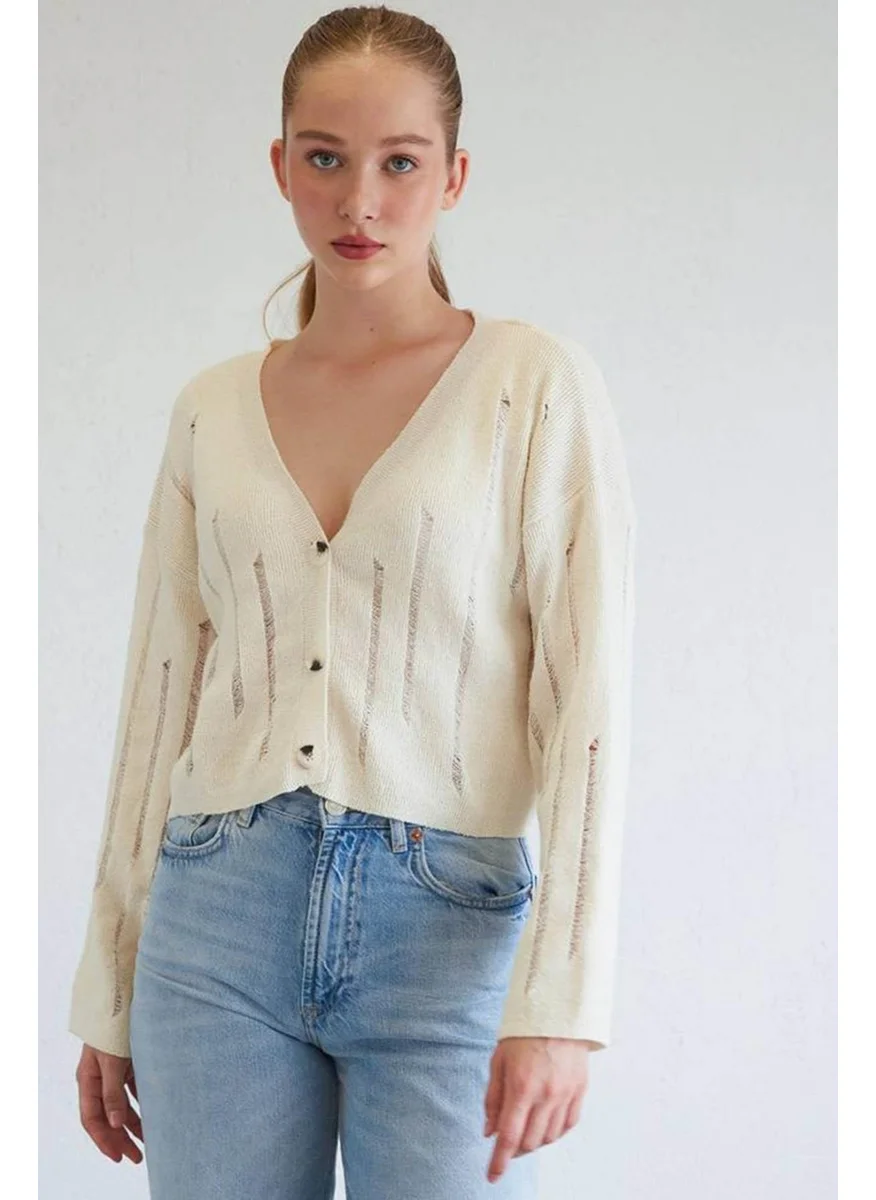 Tena Women's Raw Ecru Buttoned Knitwear Cardigan