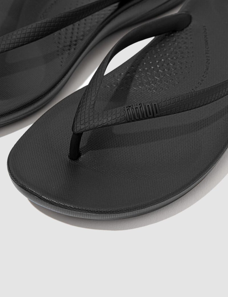 FitFlop Iqushıon Ergonomic E54 Black Women's Flip Flops - Image 3
