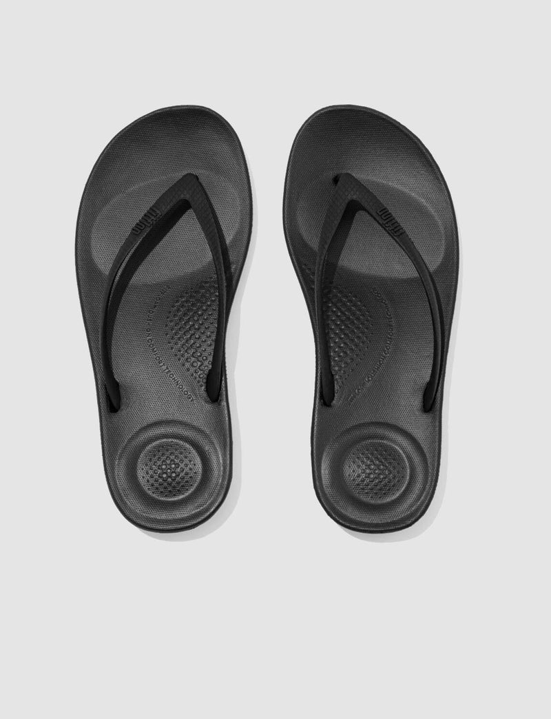 FitFlop Iqushıon Ergonomic E54 Black Women's Flip Flops - Image 2
