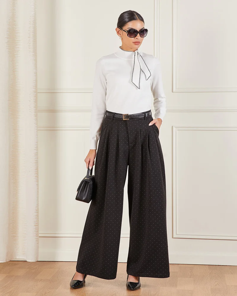 ردتاغ Women Ivory Bow Tie Neck Pullover