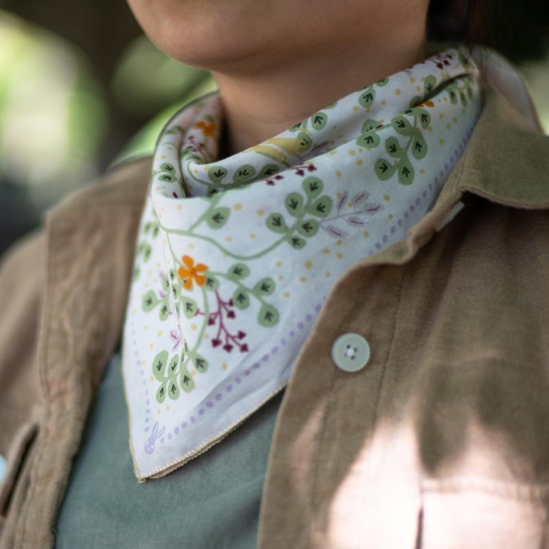 WHTE MOSS Bandana â€“ Classic Three Hares Design, 100% Cotton Boho Floral Handkerchief Hair Scarf, Perfect Thanksgiving & Christmas Gift (Vanilla) - Image 4