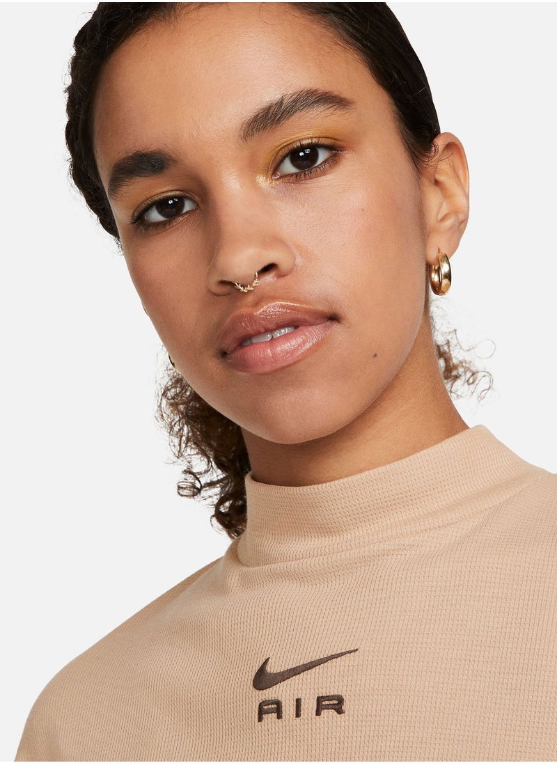Nike - Essential Cropped T-Shirt - Image 1