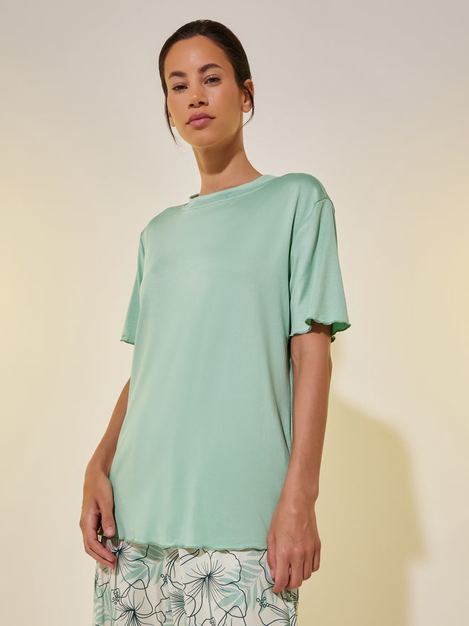 Take Two Solid Lettuce Hem T-Shirt and Floral Printed Pyjama Set - Image 2