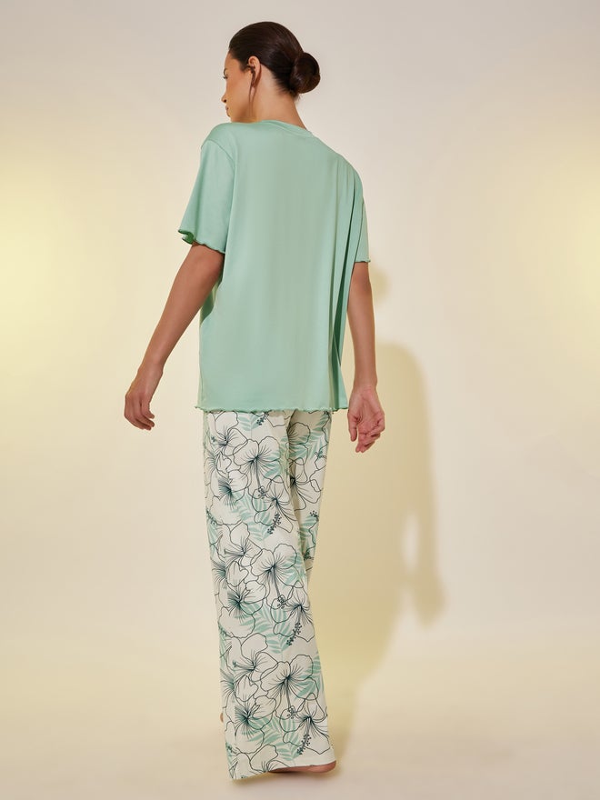 Take Two Solid Lettuce Hem T-Shirt and Floral Printed Pyjama Set - Image 5