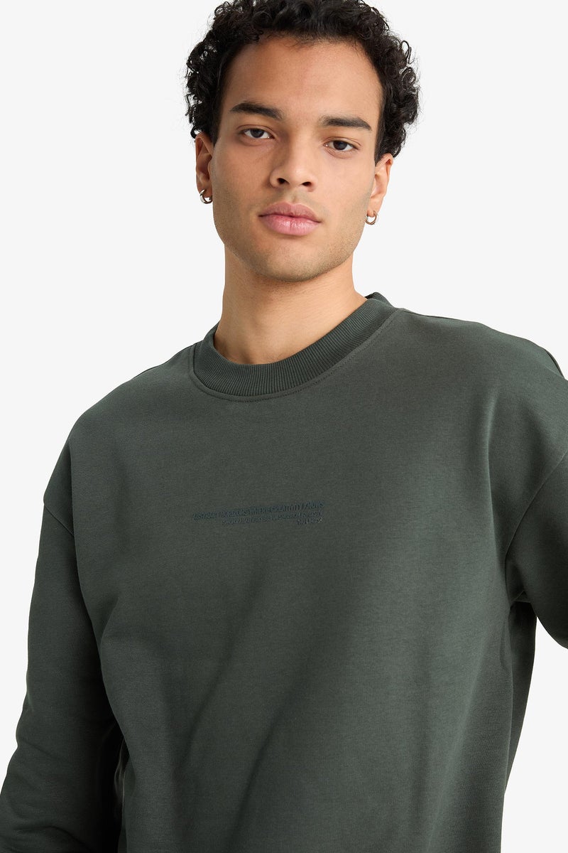 DeFacto Green Man Boxy Fit Crew Neck Long Sleeve Sweat Shirt Casual - Image 3