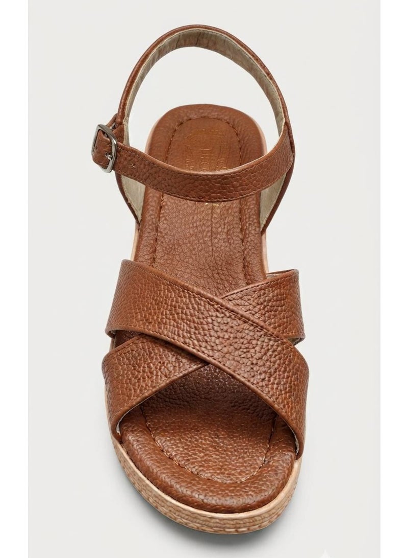 Stylish women's sandal with a comfortable wedge heel - Image 3