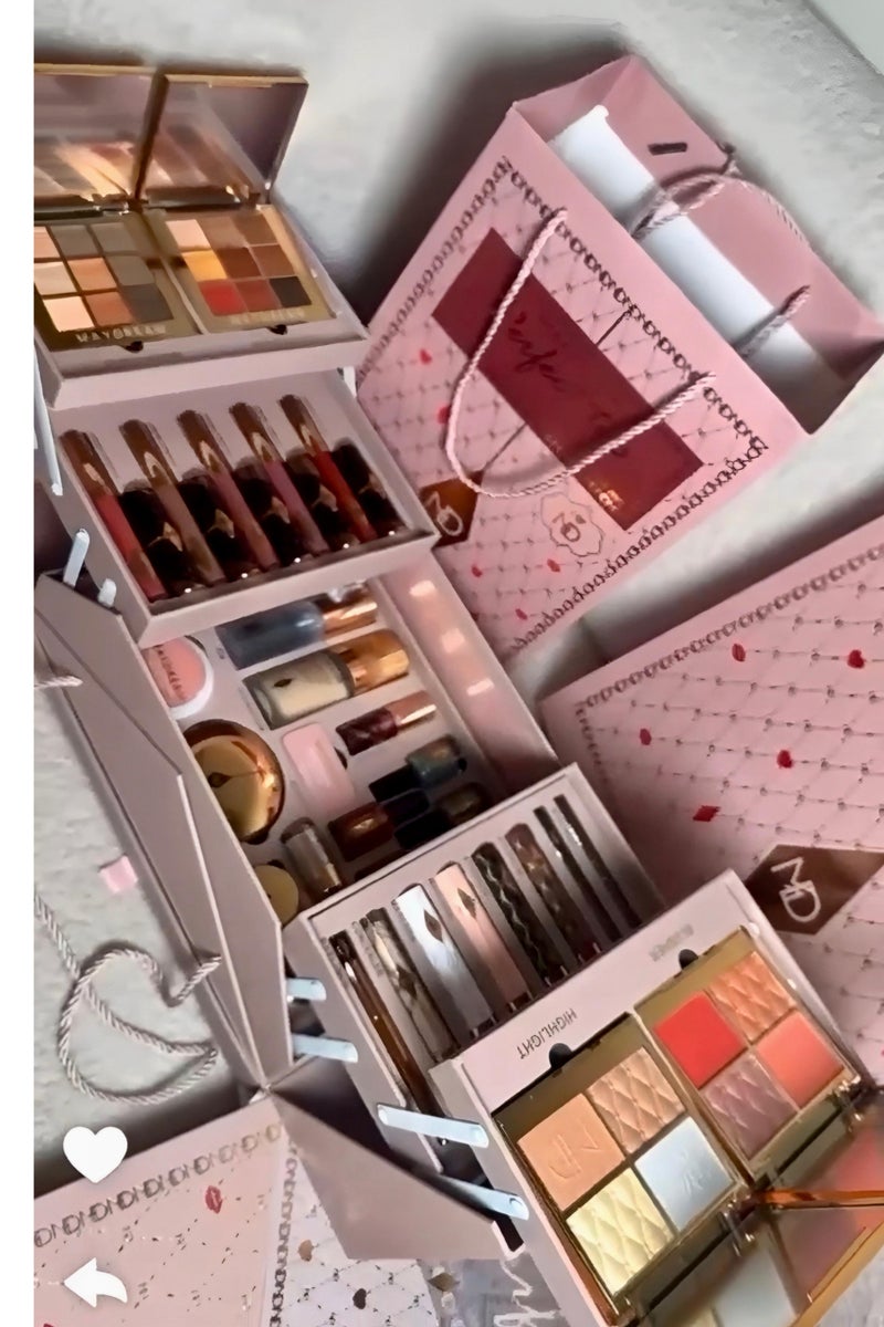 MAYDREAM BIG BOX Makeup Kit from MAYDREAM - Image 5