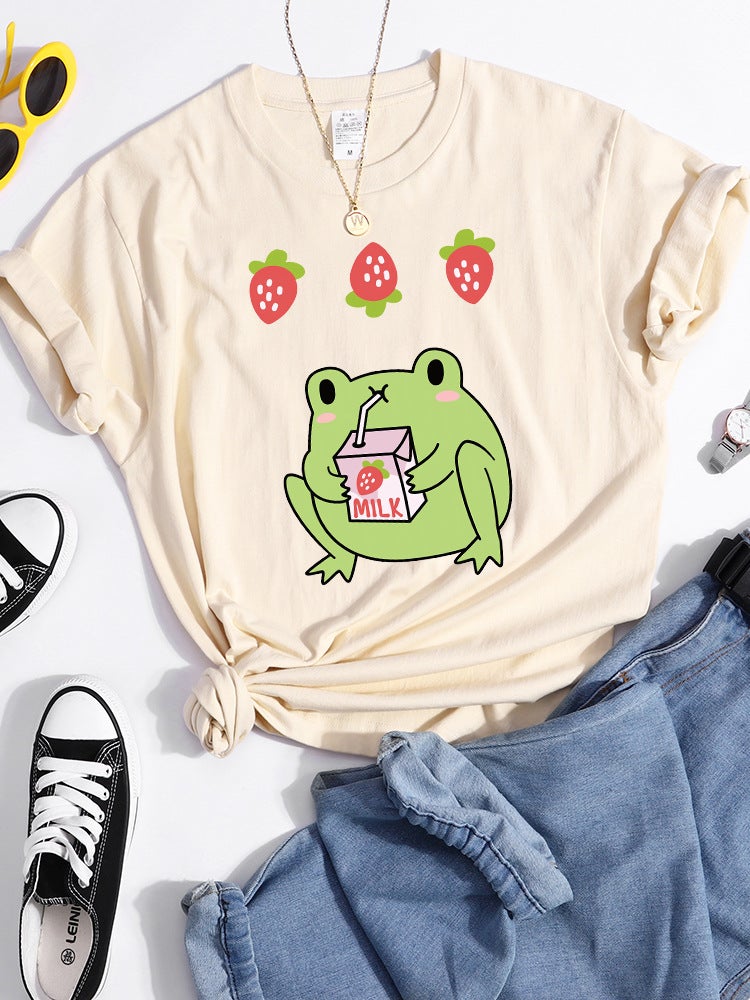 Green Frog Who Loves Strawberry Flavor Milk T-Shirt Women'S Sports Summer T-Shirt Street Trend - Image 1