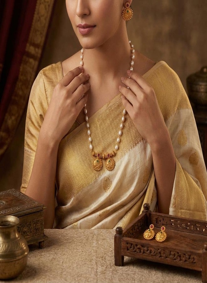 طقم عقد لؤلؤ أبيض مطلي بالذهب من AAIKU بتصميم تقليدي | قلادة بتصميم عملة معدنية عتيقة مع أقراط متناسقة | مجوهرات عرقية بطول 30 بوصة للنساء والفتيات - Image 2