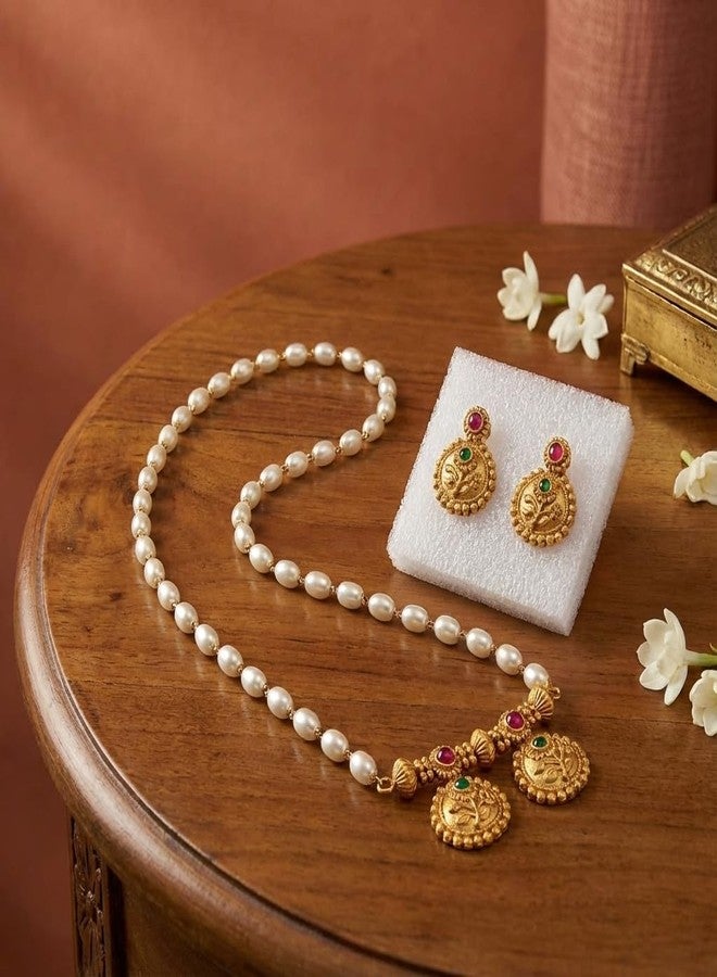 طقم عقد لؤلؤ أبيض مطلي بالذهب من AAIKU بتصميم تقليدي | قلادة بتصميم عملة معدنية عتيقة مع أقراط متناسقة | مجوهرات عرقية بطول 30 بوصة للنساء والفتيات - Image 5