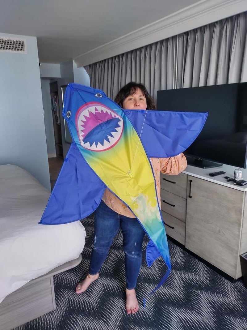 Honbo Large Shark Kites for Kids & Adults, Easy to Fly, Beginner Kite for Boys & Girls for Outdoor Game, Beach Trip, and 60 Meters String for Summer - Image 5