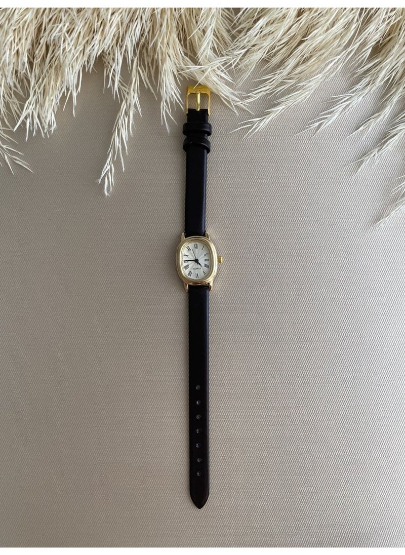 QUARTZ Bs Still Retro Minimal Vintage Leather Strap Women's Wristwatch  - Image 1