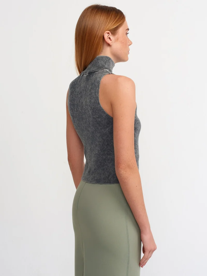 ديلفين 10511 Faded Effect Half Turtleneck Knitwear Top-Anthracite