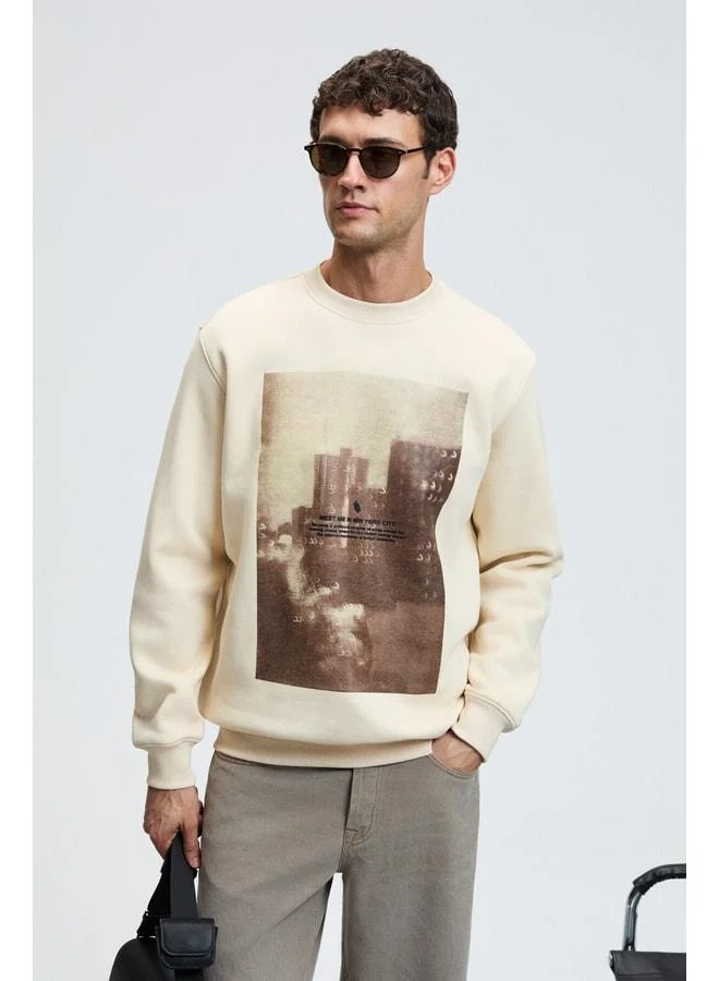 GRIMELANGE ALARIK Men's Round Neck Front Printed Regular Fit Cream Sweatshirt.