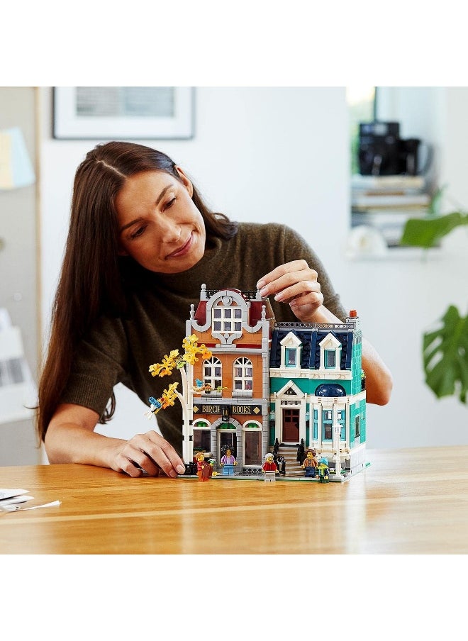 LEGO - LEGO Creator Expert Bookshop 10270 - Image 1