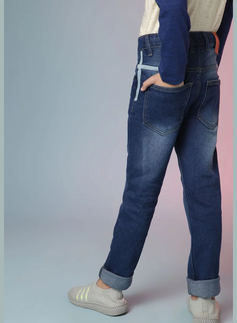 انستافاب الجينز المتعثرة بقصة سلم فيت