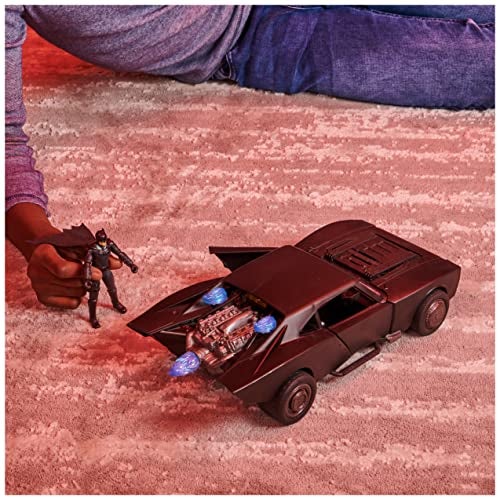 BATMAN The 2022 Movie Lights & Sounds Batmobile with 4-inch Action Figure - Image 5