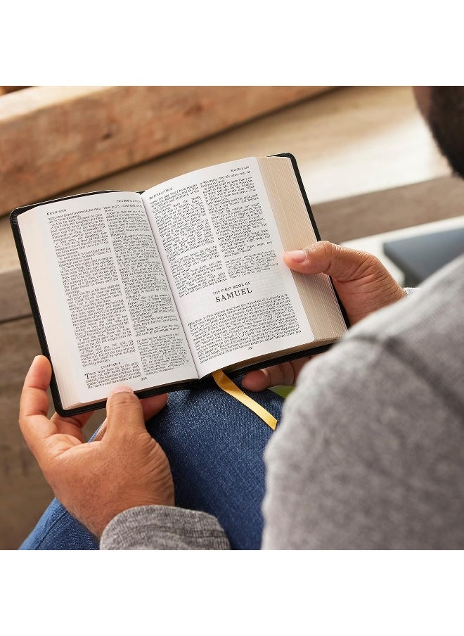 KJV Holy Bible: Compact with 43,000 Cross Referenc  - Image 3
